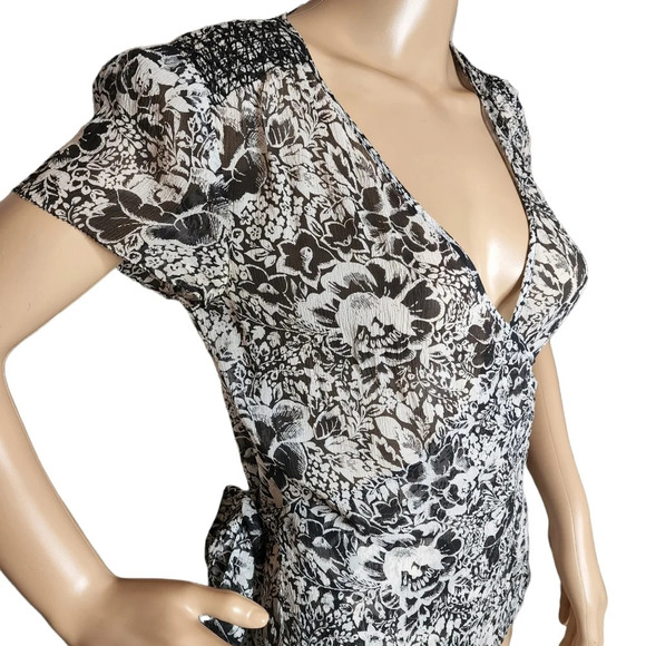 Semantiks silk wrap blouse - Picture 11 of 15